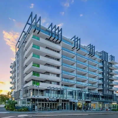 Eastwood Apartments Hotels near Woolloongabba Art Gallery