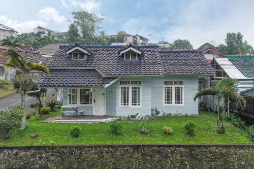 Calma Villa at Cipanas, Bogor - Villaer