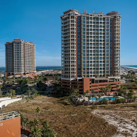 Heaven on Earth! Tower 5 801 Best Views on the Island-Huge 3Br Rented As 2Br.