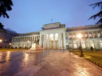 호텔 메디오디아 라바삐에스역 주변 호텔