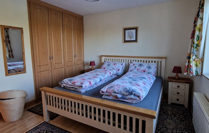 Cottage on Lough Ree / River Shannon in the heart of Ireland