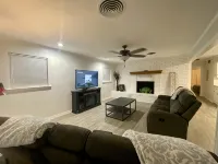 Midtown Escape - located in the heart of Graham, Texas - 3-Star
