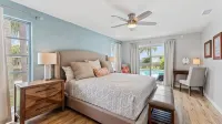 Cocoa Beach Coral Retreat waterfront 3 BR /2.5 BA - สระว่ายน้ำส่วนตัว