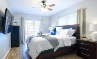 Beautiful & Spacious Waterfront Condo, Walk to the Beach, on Canal, 2 Bed/2 Bath - 2 Sao