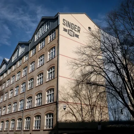 Singer109 Hostel, Hotel & Apartment