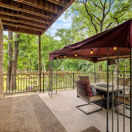 Relax at the 5-beds Woodland Vacation Home near Frisco
