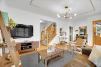 Timeless Elegance: Downtown Longmont Gem with Modern Comforts! - breakfast
