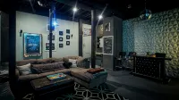 160" Movie Theater! Great For Movie Nights! - Jacuzzi