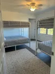 Spacious 5-bedroom country home in serene Williamstown near the Ark and lake - 4-Star