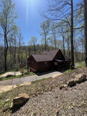 Secluded Mountain Cabin Retreat Near Franklin & Highlands - 4-Sterne