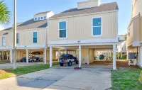 Private Resort Villa•Beach Service Included•Golf Cart• Boat and Trailer Friendly