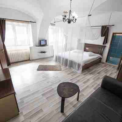 Piata Sfatului Apartments Rooms