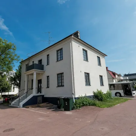 Townhouse Apartments