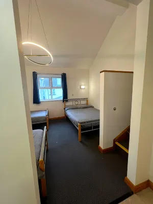 Bushmills Hostel - parking