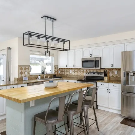 Heated Safe Family Pet Friendly Pool Home Near the Beaches Sleeps 12 Fire Pit
