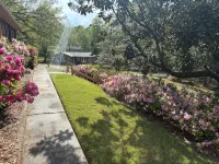 Spacious 4-bed home with king suites, near Riverbanks Zoo and downtown Columbia. - 3-Star