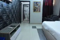 Elim Top Suites - موقف سيارات