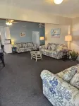 Coastal Breeze Cottage - 2-Star