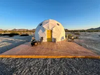 Southern Boho inspired Geodesic Dome nestled up next to Big Bend National Park. - 4-stjärniga
