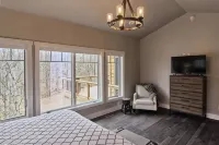Beautiful Mountain Home, Ski In/Ski Out & Golf within Boyne Mountain Resort - Boutique