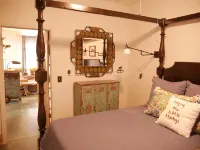 InTroutWeTrust White Hole Cabin - badewanne