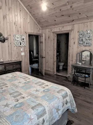 Secluded cabin just 2.5 miles from Troy University - 3-Star