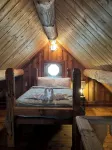 Yellow Banks Log Cabin With Waterfront Views - Homestays