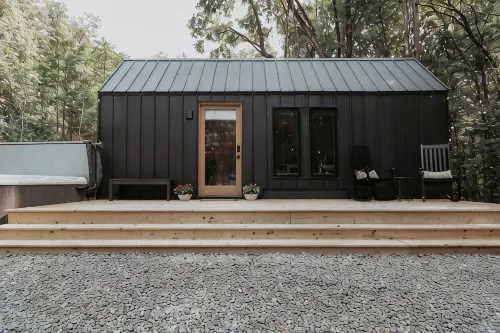 The Tiny Cabin At Hurdle Mills - Sauna,Hot Tub, Cold Plunge - Homestays