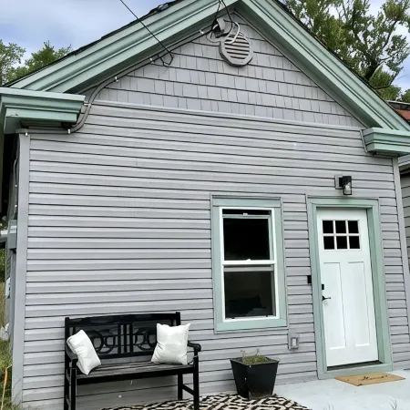 Centrally located Hyde Park Home; walk to restaurants, bars, and coffee shops