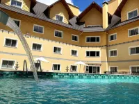 Sky Serra Hotel - Pool