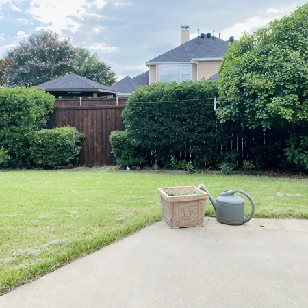 Family Friendly Home Convenient to everything!