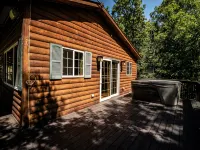 Romantic Secluded Cabin w/ Hot Tub, Private Driftless Escape - 3 estrellas