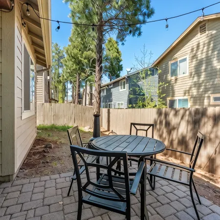Newly Renovated Mountain Getaway Stocked for Fun! -