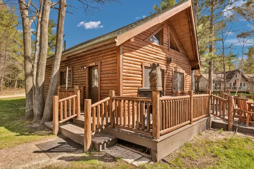 Cabin on AuTrain River a few blocks from Lk Superior, 10 mi from Munising - Feriehus