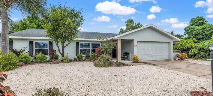 Water Front Home Island Paradise, come explore true tranquility. Hotels in Apollo Beach