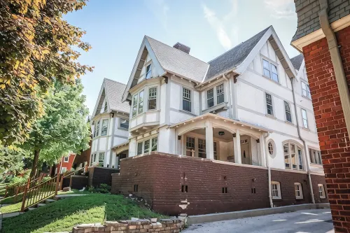 Lake Drive Mansion ~ Downtown ~ Art Museum ~ Lakefront - Bungalows