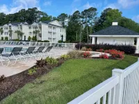 Blue Haven-Beach Condo with Pool and Hot Tub - Wifi