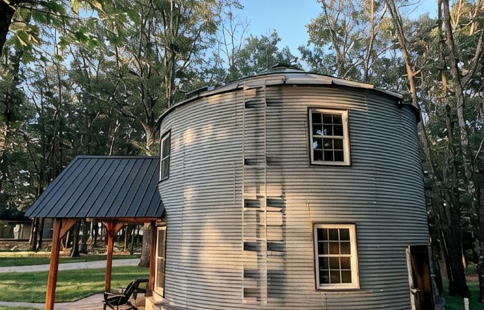 The Grainery is a cozy farm stay, nestled in the Ozark hills