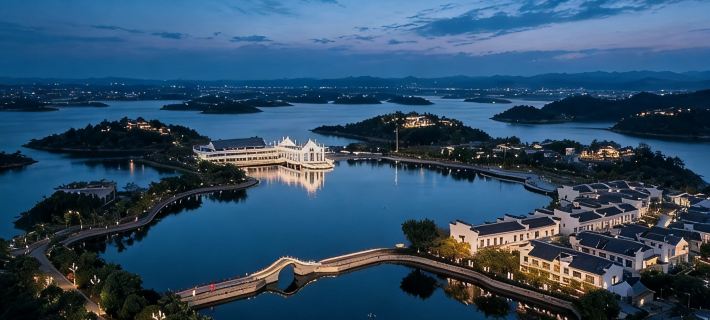 Guanghan Shuilinglong Lakeside Resort Hotel (Yijiaheba Scenic Area) Hotele w: Deyang