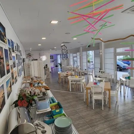 Maree Hotel