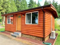 Lake Nahwatzel Resort, Cabin #1, Shared Dock just steps away! Now with WIFI! - Chalets
