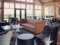 HootOwl Cabin Mountains, Trails and Huge Hot Tub under the Stars! - Alppimaja