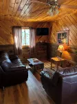 3-bedroom lake front cabin on Chippewa Flowage -Dun Rovin Road - Hayward, WI - Alphydda