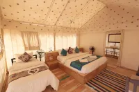 Amazing Desert Camp - Mountain view