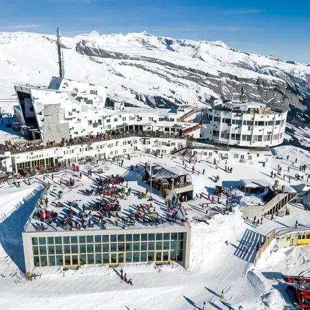 Galaaxy Mountain Hostel--Nur Mit der Gondelbahn Erreichbar