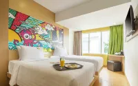 MaxOneHotels at Resort Makassar - Balcony