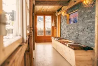 Chalet Rösi | Holiday Apartment with Hot Tub in the Mountains - Wifi