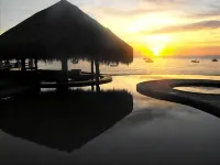 Villas de Cortez, Beachfront, 24 Picklebball Cts, Poolside, ,  1 Br Condo, - Wi-Fi