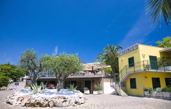 Hotel le Cave