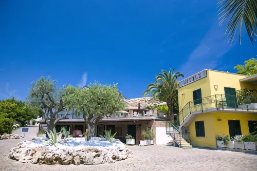 Hotel le Cave - piscina